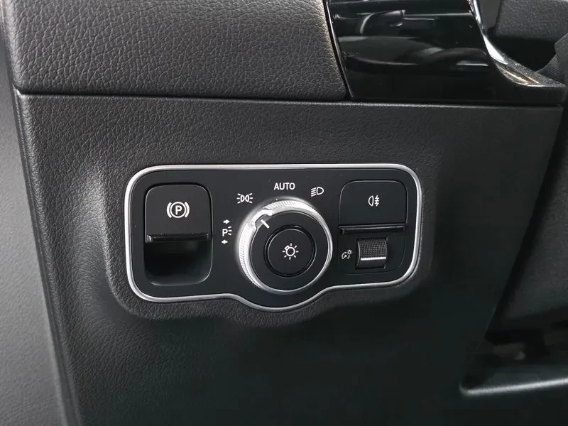 Mercedes-Benz GLA 250  4matic, снимка 17 - Автомобили и джипове - 56016996