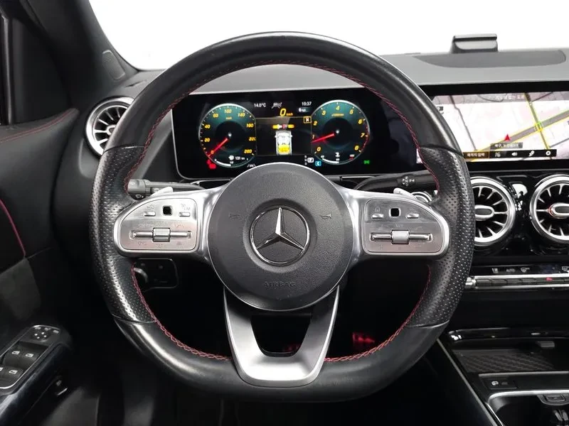 Mercedes-Benz GLA 250  4matic, снимка 12 - Автомобили и джипове - 56016996