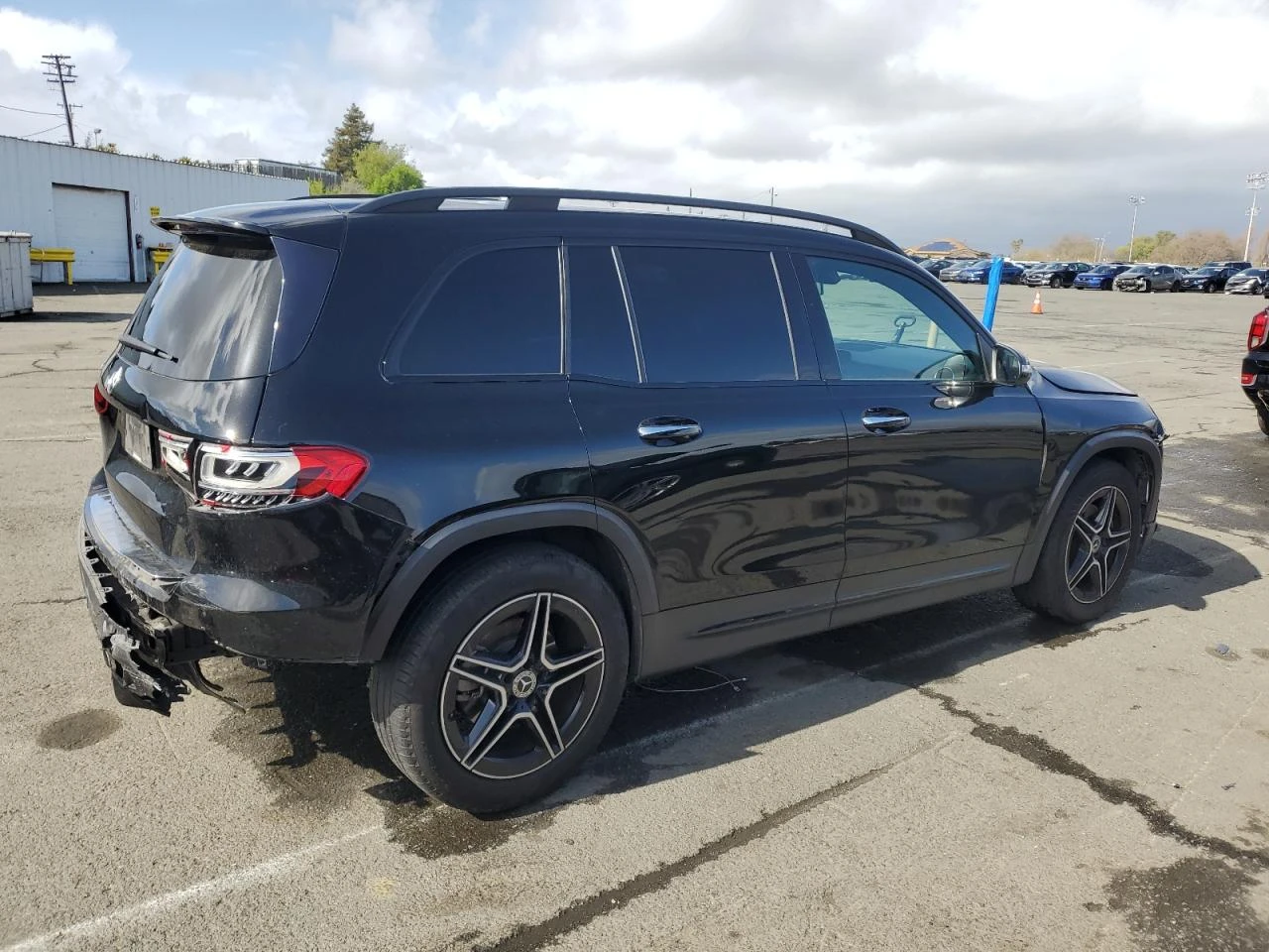Mercedes-Benz GLB 250 - изображение 3