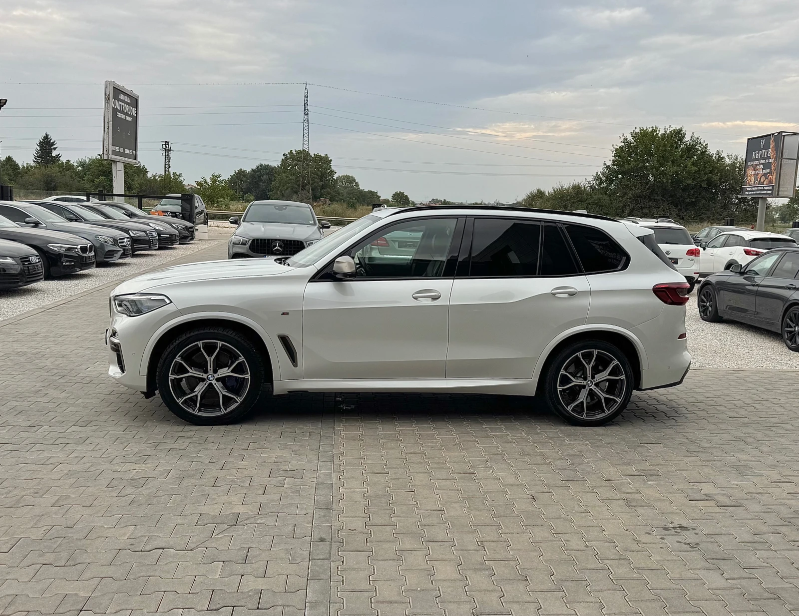 BMW X5 M50d * Magic Sky* Harman/Kardon Подгрев| 360Камера - изображение 7