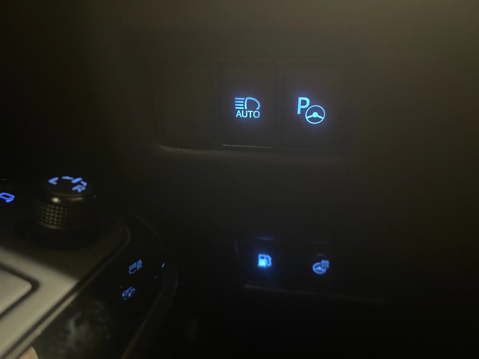 Toyota C-HR 2023 Classy 1.8 лизинг - изображение 10