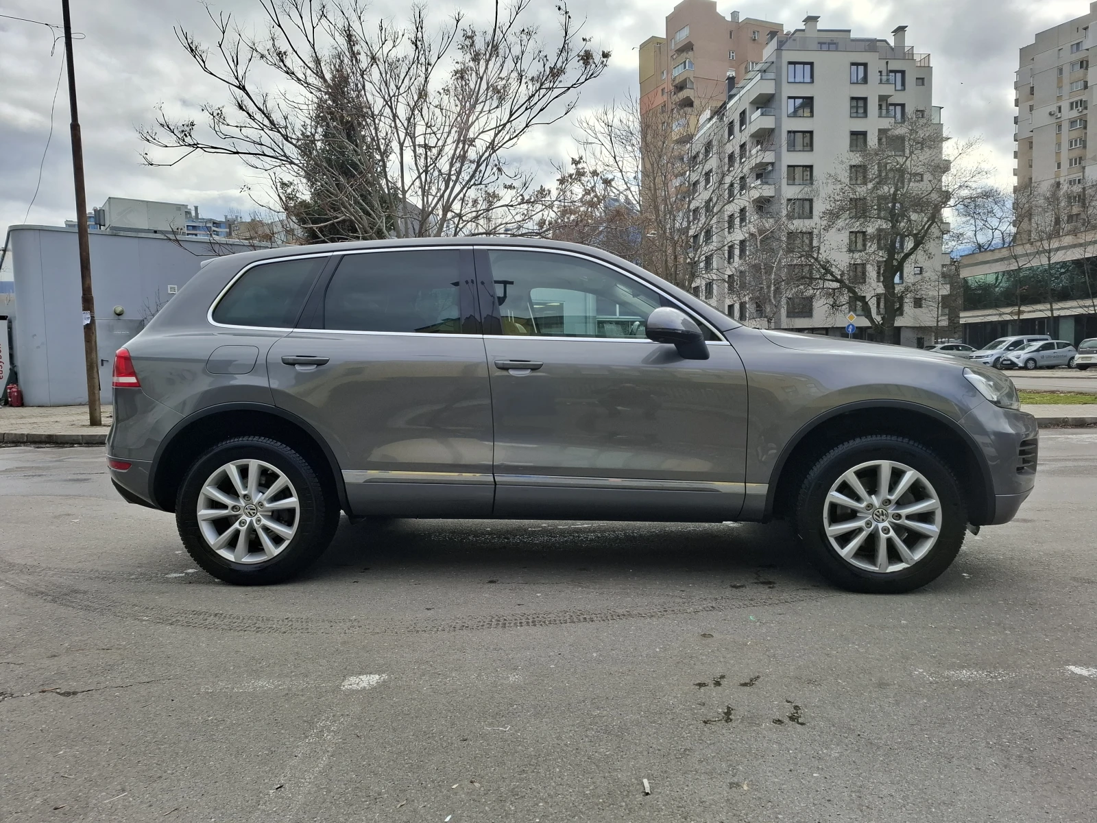 VW Touareg 3.0TDI V6 - изображение 2