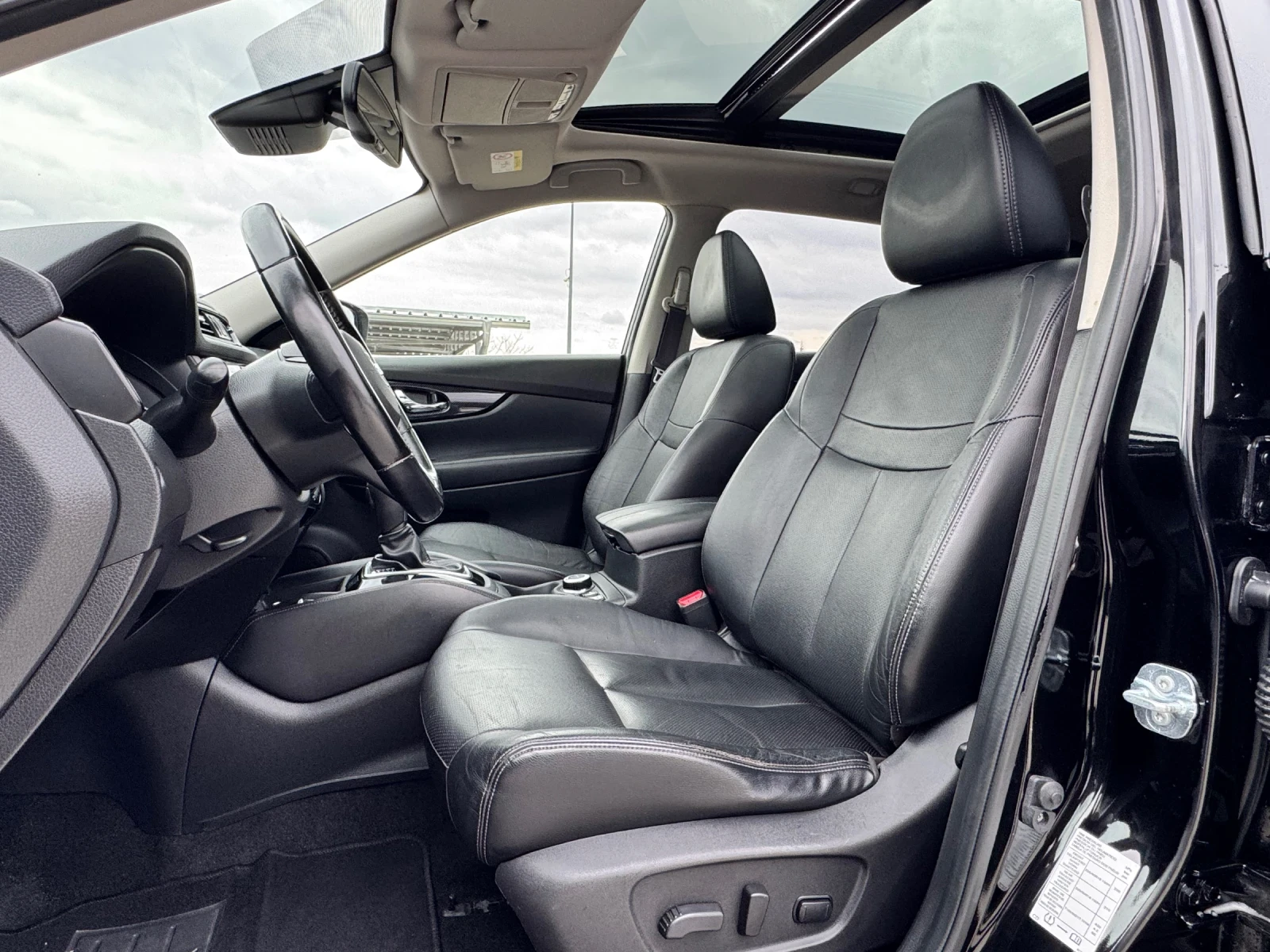 Nissan X-trail 2.0DCI 4х4 Aвтомат Панорама, снимка 9 - Автомобили и джипове - 53906587