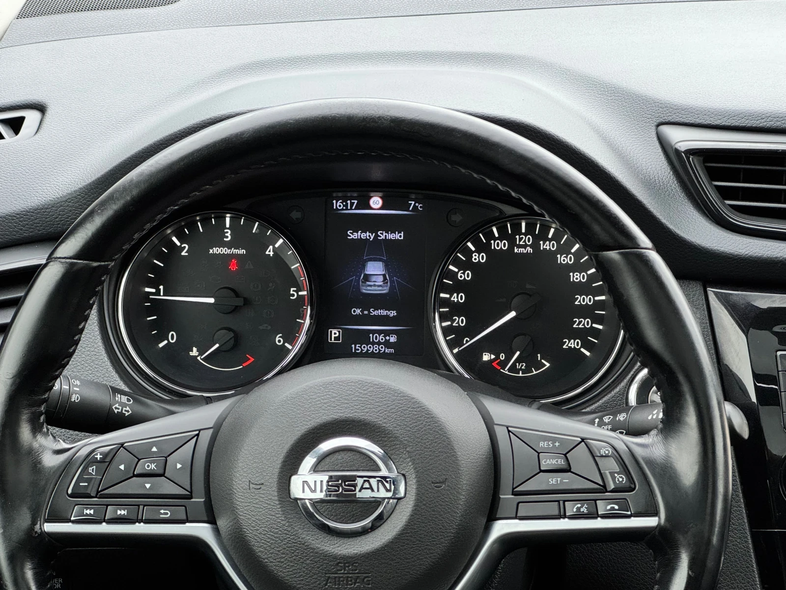 Nissan X-trail 2.0DCI 4х4 Aвтомат Панорама, снимка 12 - Автомобили и джипове - 53906587