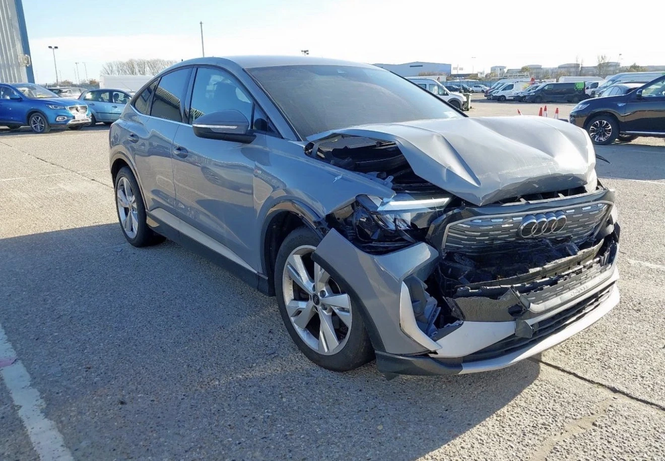 Audi Q4 35 etron 55kw 170кс