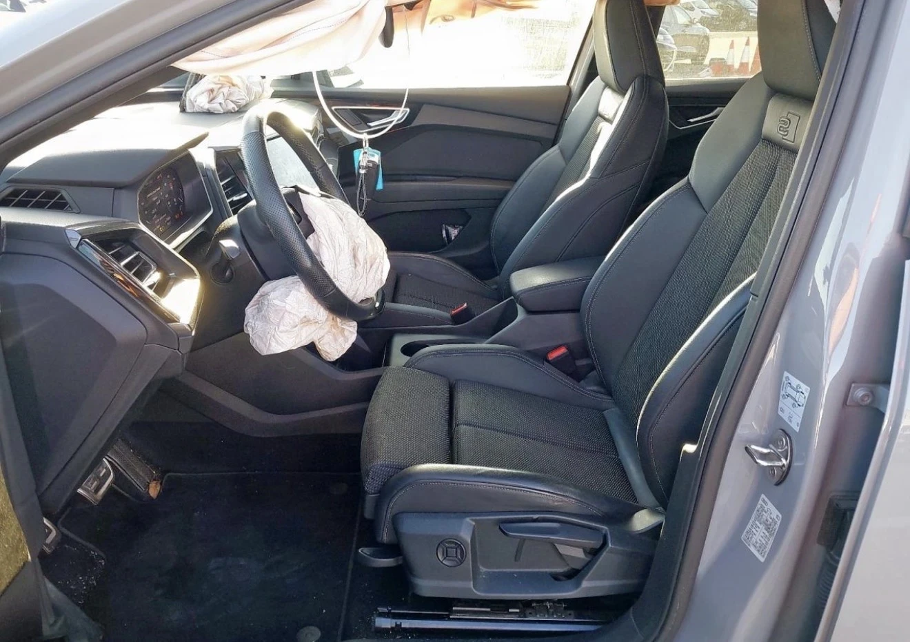 Audi Q4 35 etron 55kw 170кс, снимка 8 - Автомобили и джипове - 54221633