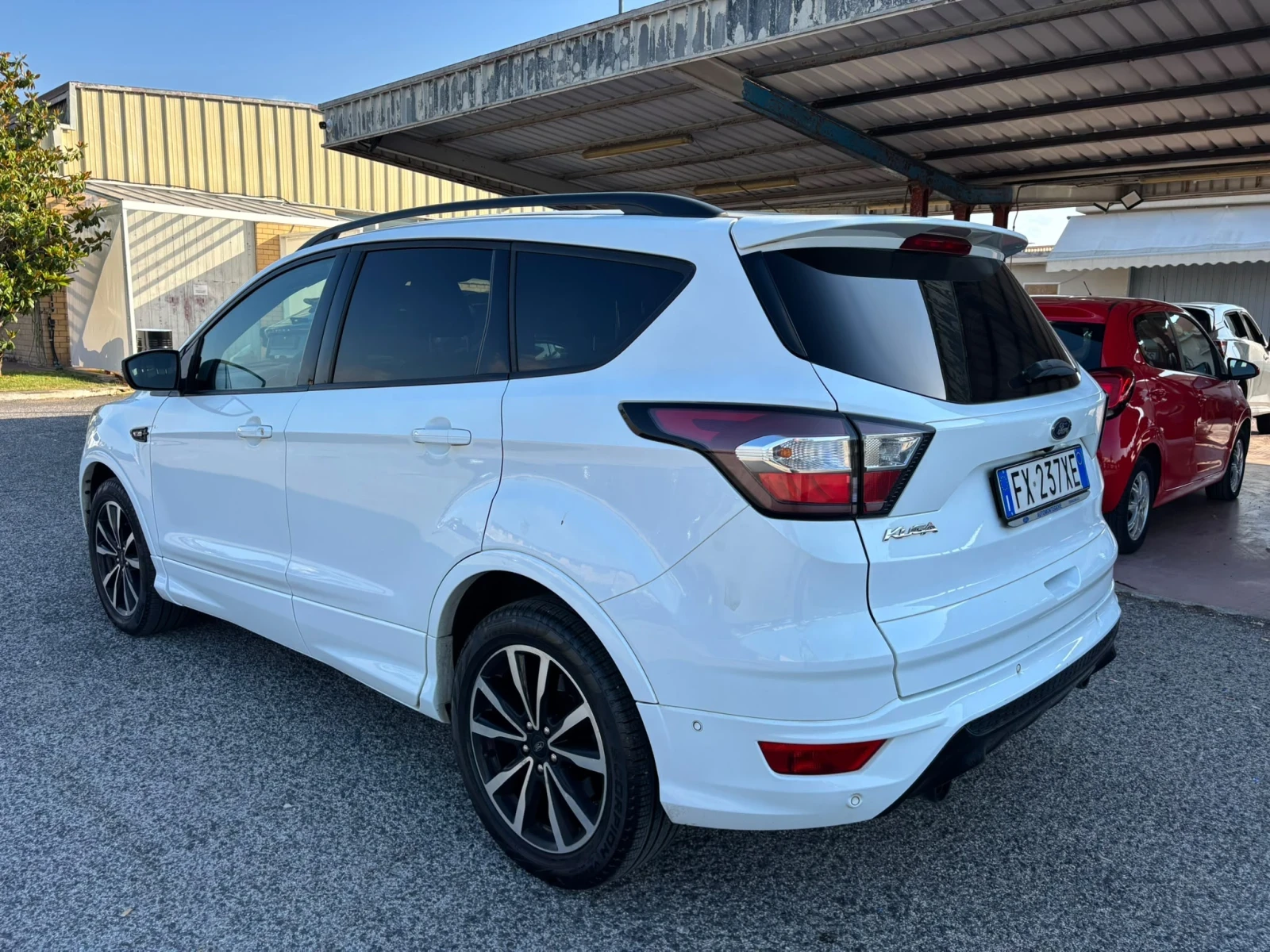 Ford Kuga 1.5 D 120 к.с. ST LINE EURO 6C 10.2019г., снимка 4 - Автомобили и джипове - 54783523