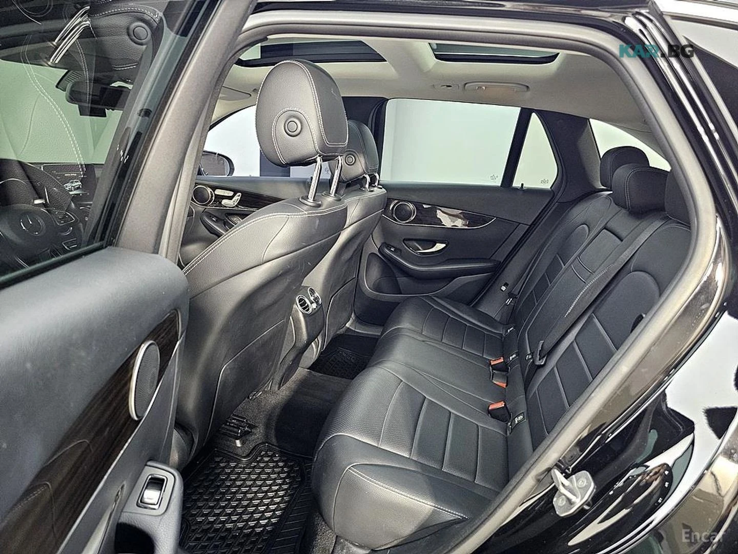 Mercedes-Benz GLC 4MATIC* ПАНО* КОЖА* ПОДГРЕВ* , снимка 9 - Автомобили и джипове - 54858566