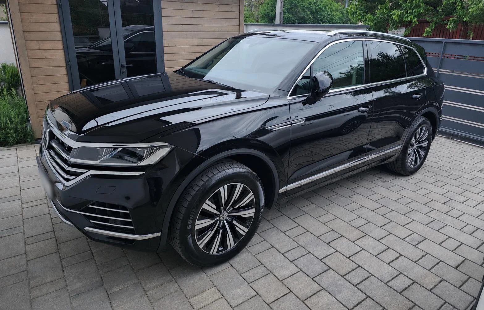 VW Touareg Atmosphere/ 3.0 V6 TDI /286HP /4Motion/ 2020г, снимка 4 - Автомобили и джипове - 55134636