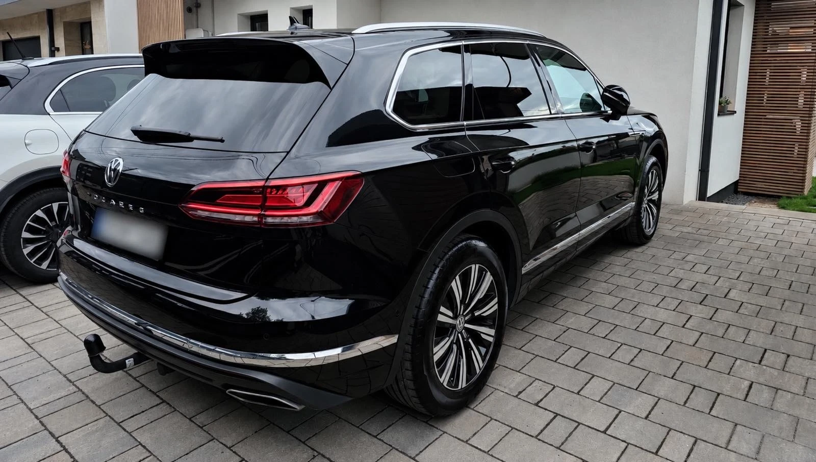 VW Touareg Atmosphere/ 3.0 V6 TDI /286HP /4Motion/ 2020г, снимка 3 - Автомобили и джипове - 55134636