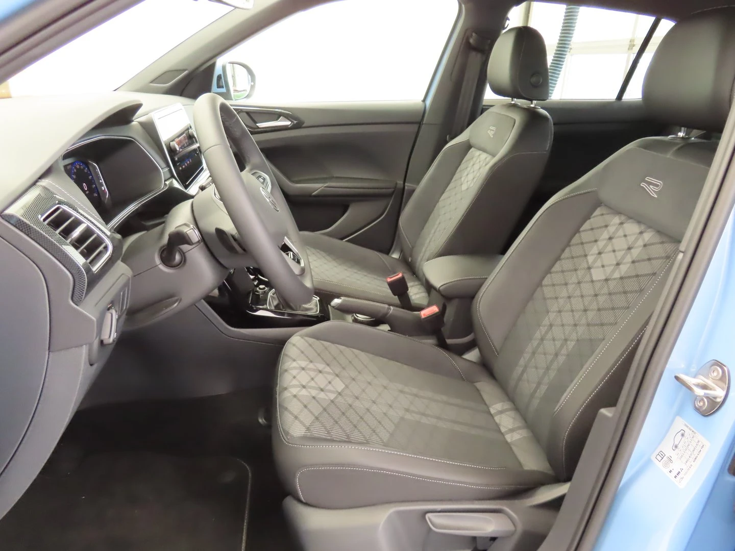 VW T-Cross | Mobile.bg � ����������� 6