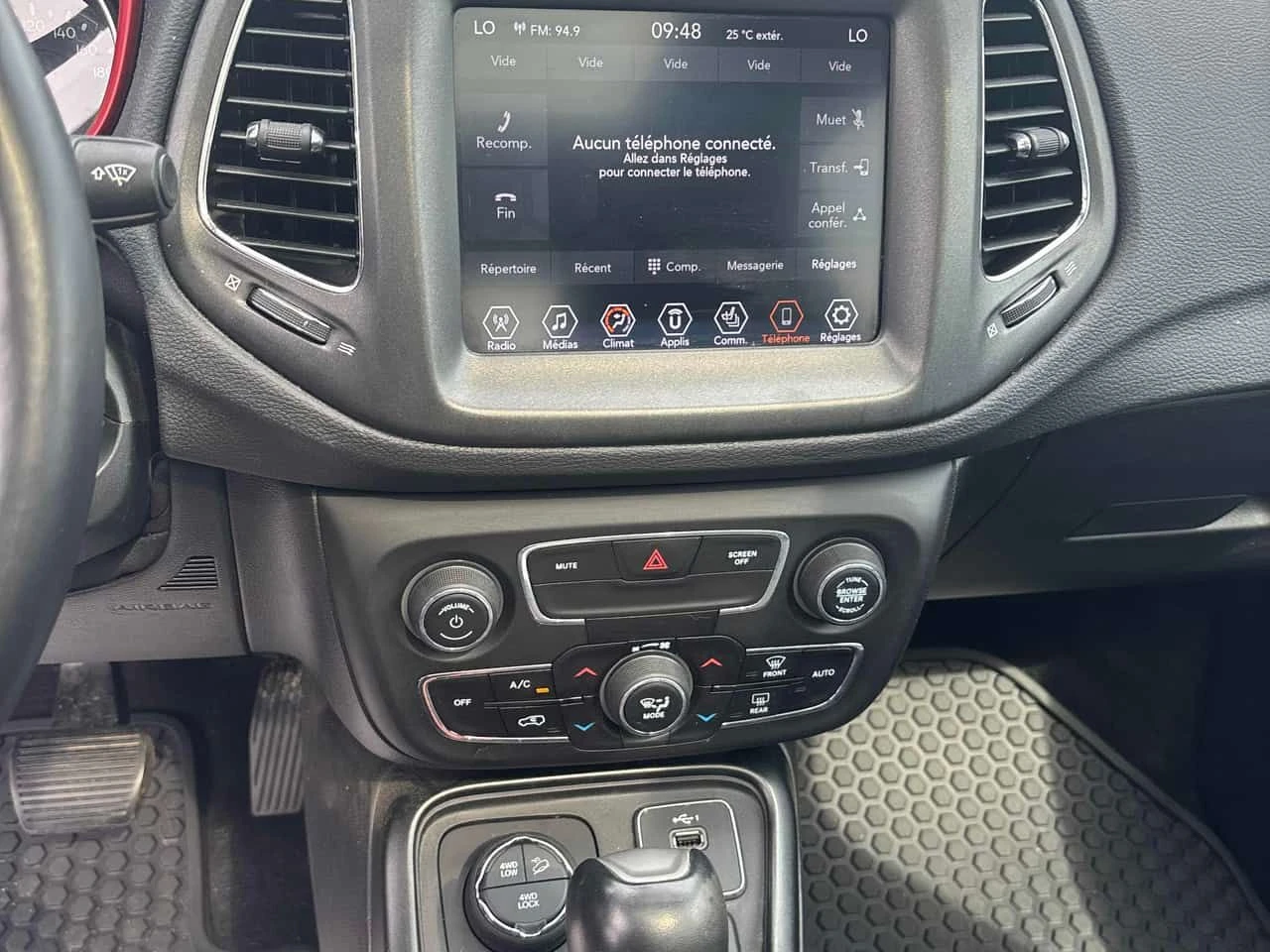Jeep Compass Trailhawk/CARFAX/КОЖА/ПОДГРЕВ/ФИНАНСИРАНЕ, снимка 9 - Автомобили и джипове - 55418065