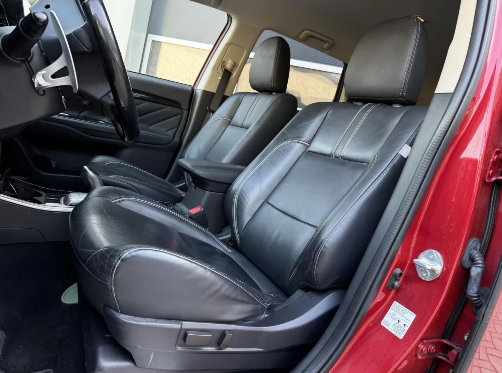 Mitsubishi Outlander Diamond PHEV 4x4 , снимка 5 - Автомобили и джипове - 55637168
