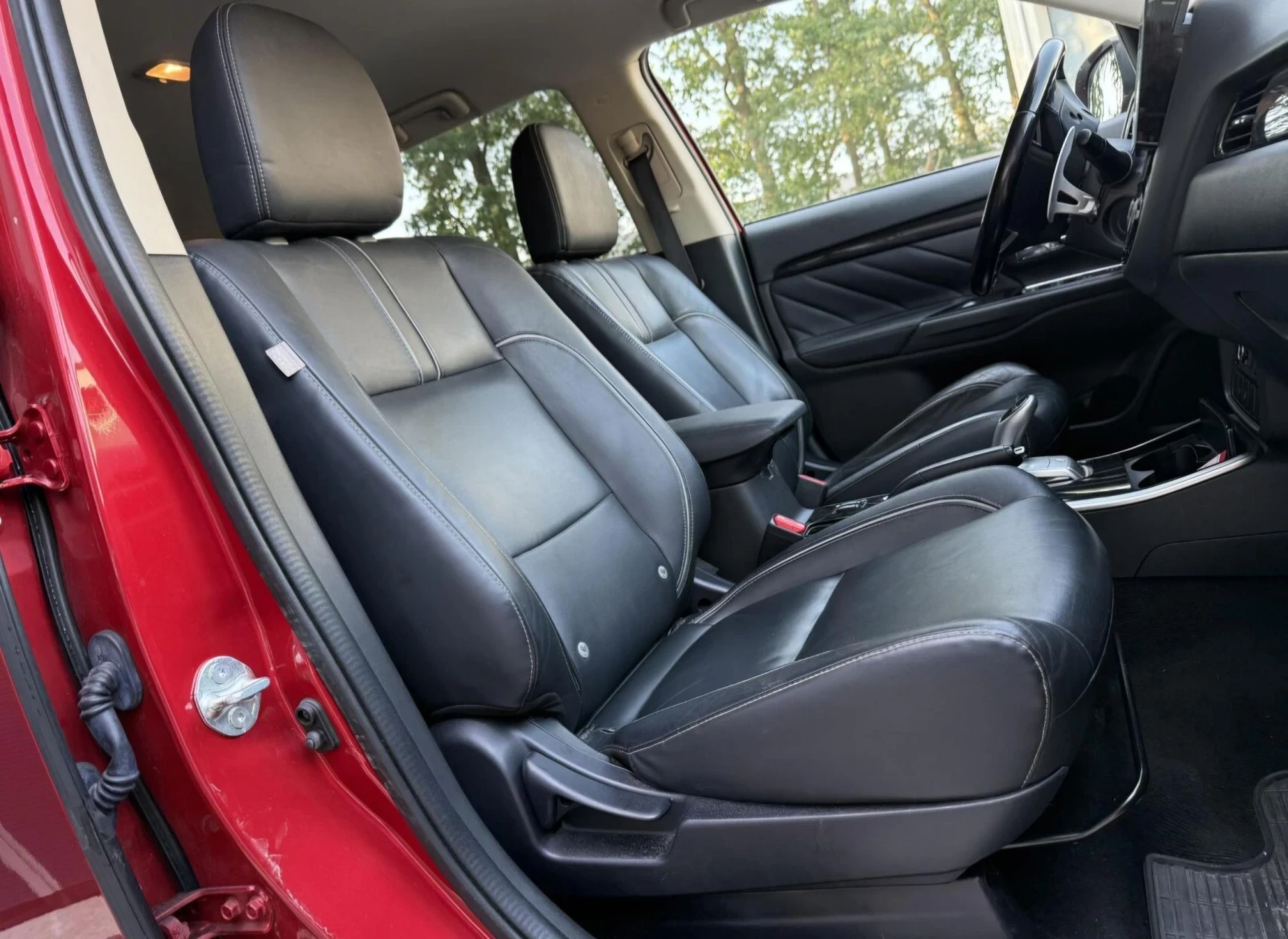 Mitsubishi Outlander Diamond PHEV 4x4 , снимка 3 - Автомобили и джипове - 55637168