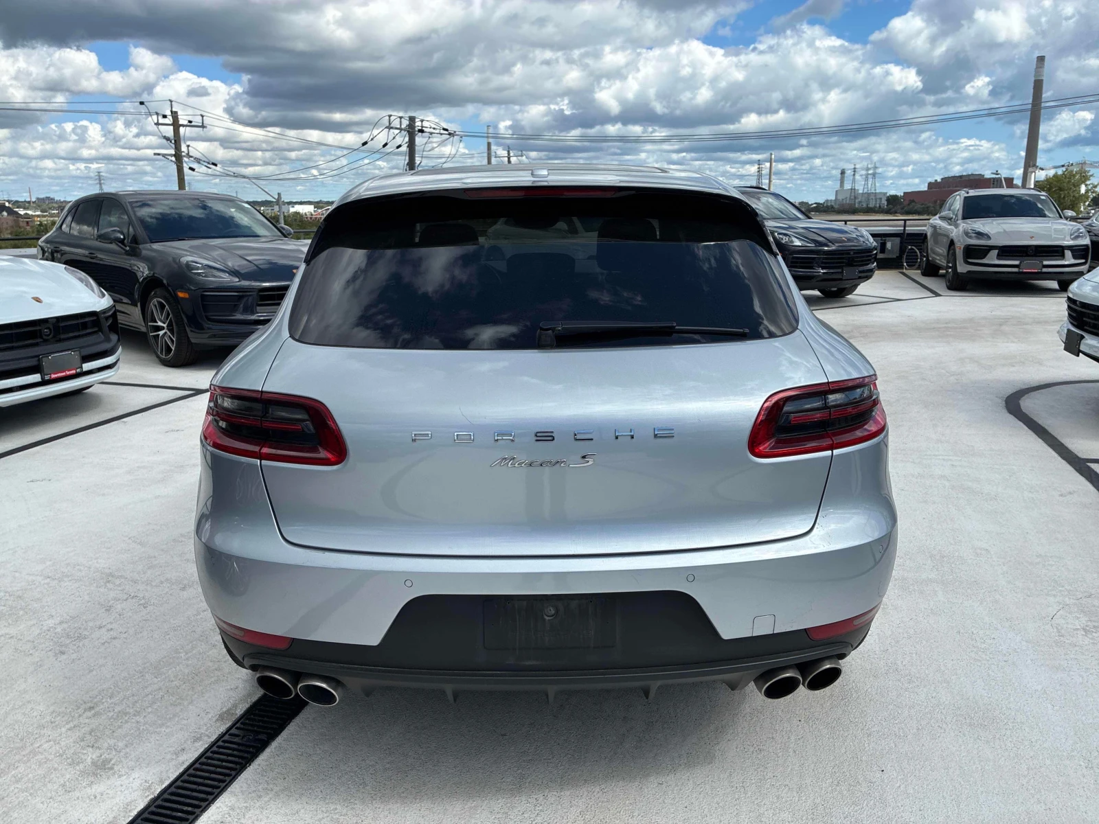 Porsche Macan  S / CARFAX / ОБДУХВАНЕ / АВТОКРЕДИТ , снимка 4 - Автомобили и джипове - 56098608