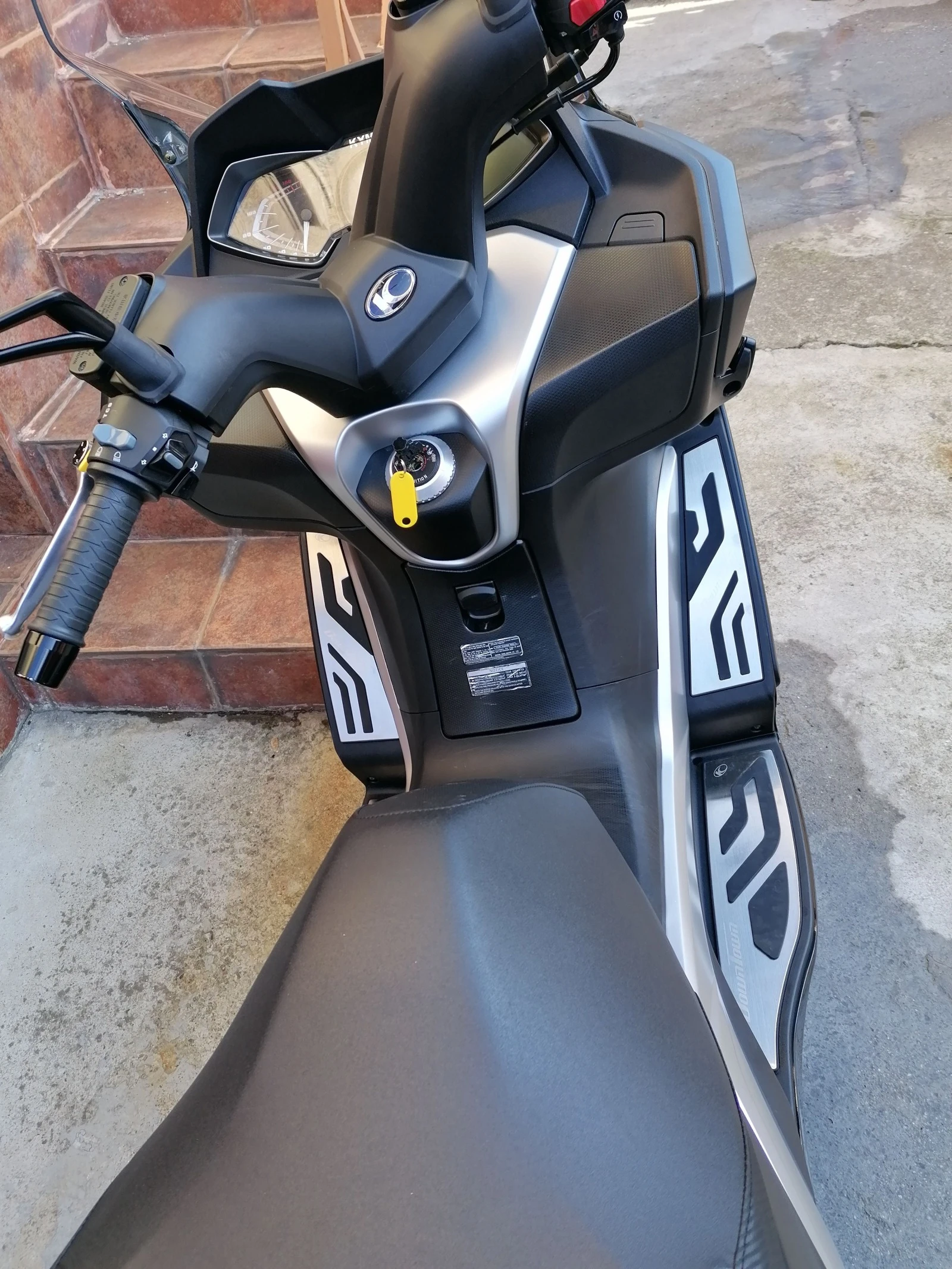 Kymco Downtown 350i ABS TCS bluetooth - изображение 5