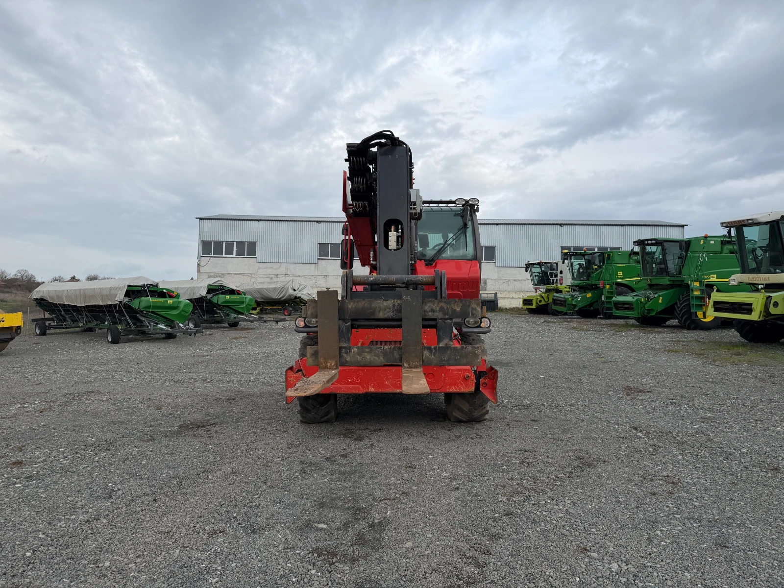 Телескопични товарачи Manitou MRT 2150+ С 2 БРОЯ УРЕДИ ЛИЗИНГ - изображение 2