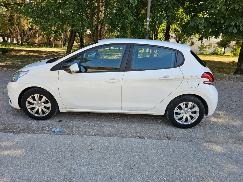 Peugeot 208 1.2, снимка 3 - Автомобили и джипове - 47904680