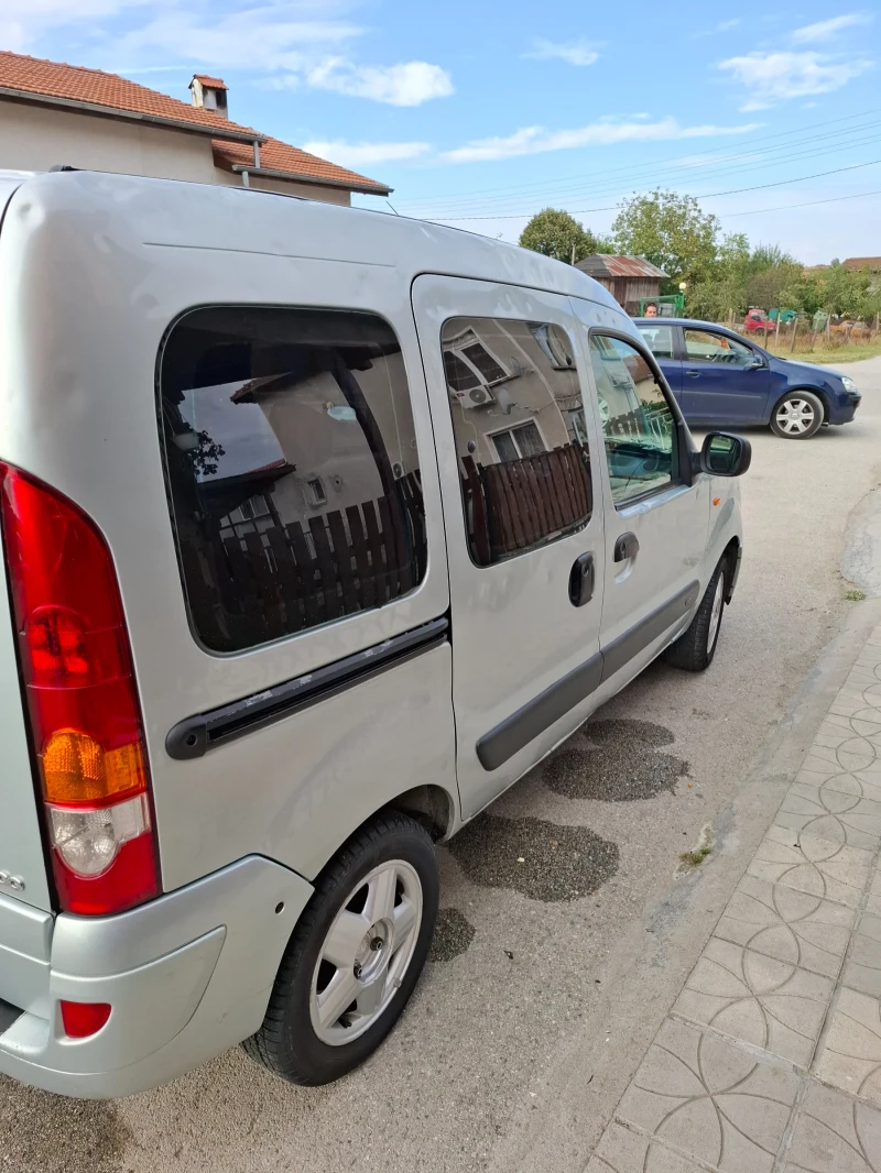 Renault Kangoo 1.2i 16v, снимка 2 - Автомобили и джипове - 47398368