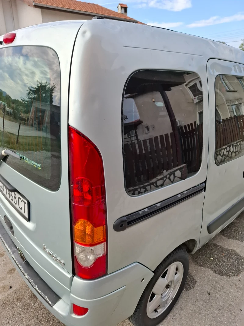 Renault Kangoo 1.2i 16v, снимка 3 - Автомобили и джипове - 47398368