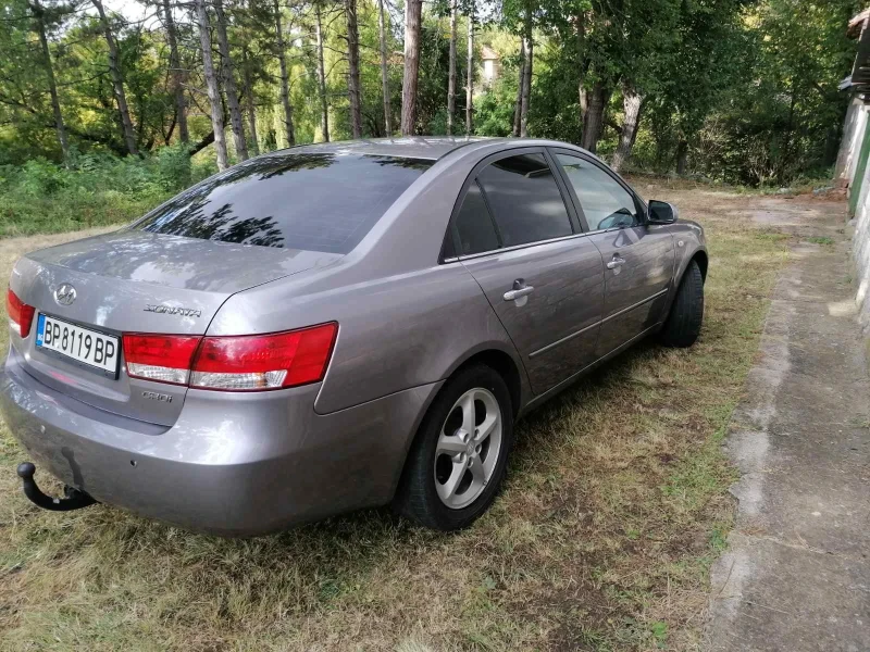 Hyundai Sonata 2.0, снимка 4 - Автомобили и джипове - 49028004