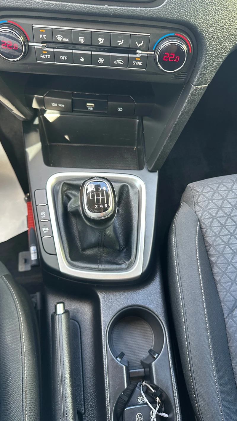 Kia Ceed SW 1.0 T-GDI Dynamic Line, снимка 13 - Автомобили и джипове - 50797378