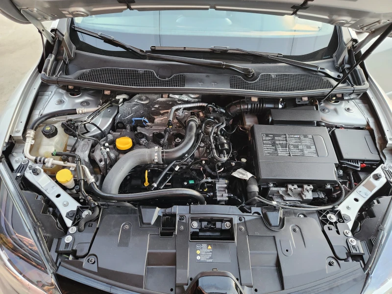 Renault Megane 1.2tce-130к.с EURO 6-АВТОМАТИК-НАВИГАЦИЯ-ШВЕЙЦАРИЯ, снимка 16 - Автомобили и джипове - 50911881