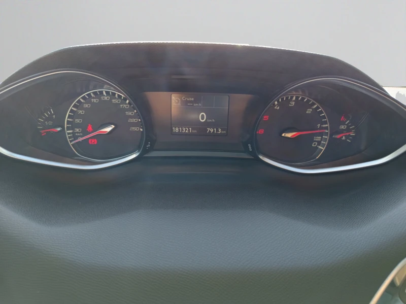 Peugeot 308 NEW ACTIVE, снимка 12 - Автомобили и джипове - 51275051