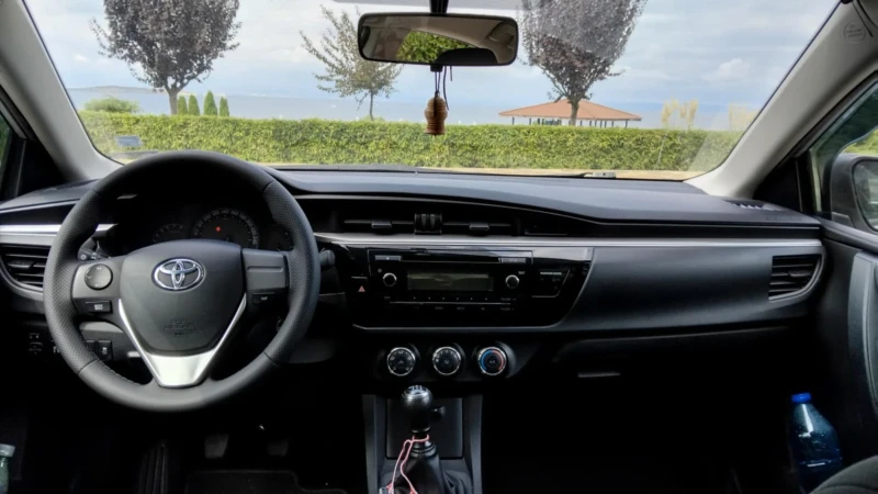 Toyota Corolla 1.33 benzin-100ps., снимка 9 - Автомобили и джипове - 51963275