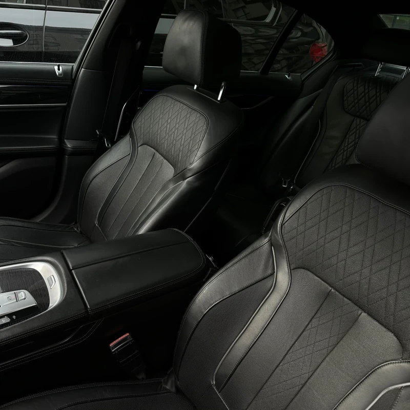 BMW 740 xDrive* МАСАЖ* ЗАВИВАЩ ЗАДЕН МОСТ* ОБДУХВАНЕ* ПОДГ, снимка 14 - Автомобили и джипове - 52456747