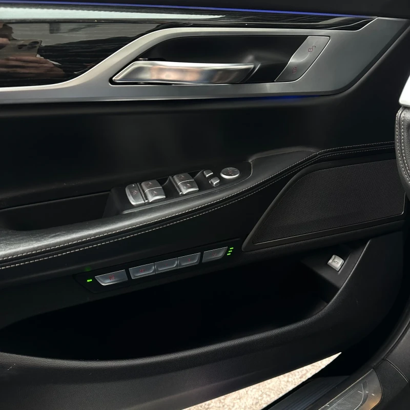 BMW 740 xDrive* МАСАЖ* ЗАВИВАЩ ЗАДЕН МОСТ* ОБДУХВАНЕ* ПОДГ, снимка 12 - Автомобили и джипове - 52456747