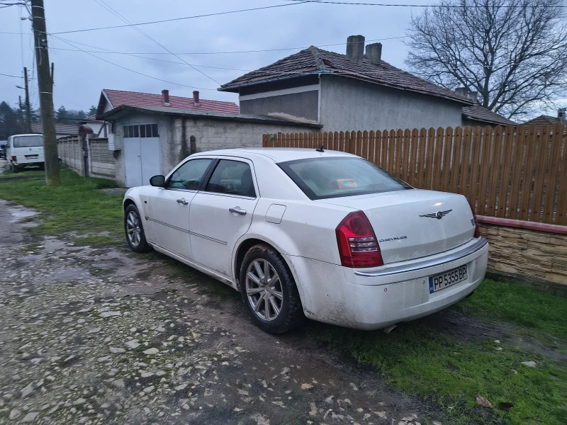 Chrysler 300c, снимка 3 - Автомобили и джипове - 52515172