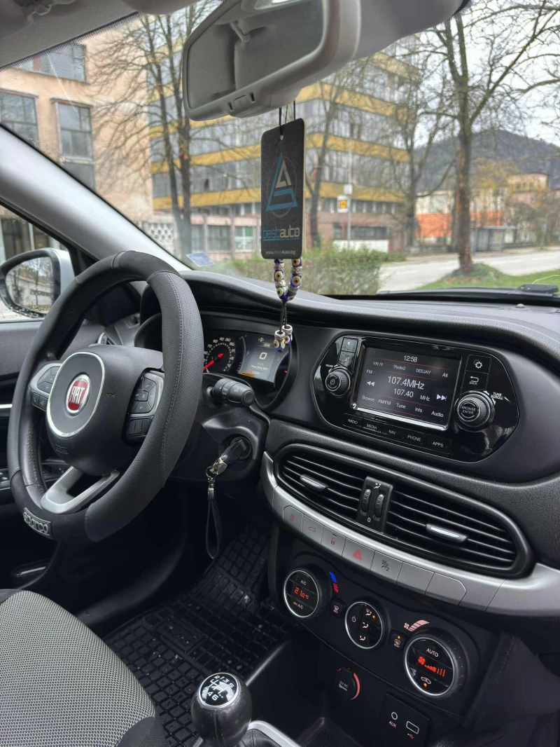 Fiat Tipo 1.6 M-JET, снимка 12 - Автомобили и джипове - 52592517