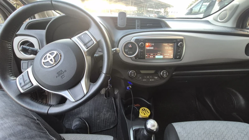 Toyota Yaris, снимка 2 - Автомобили и джипове - 53025174