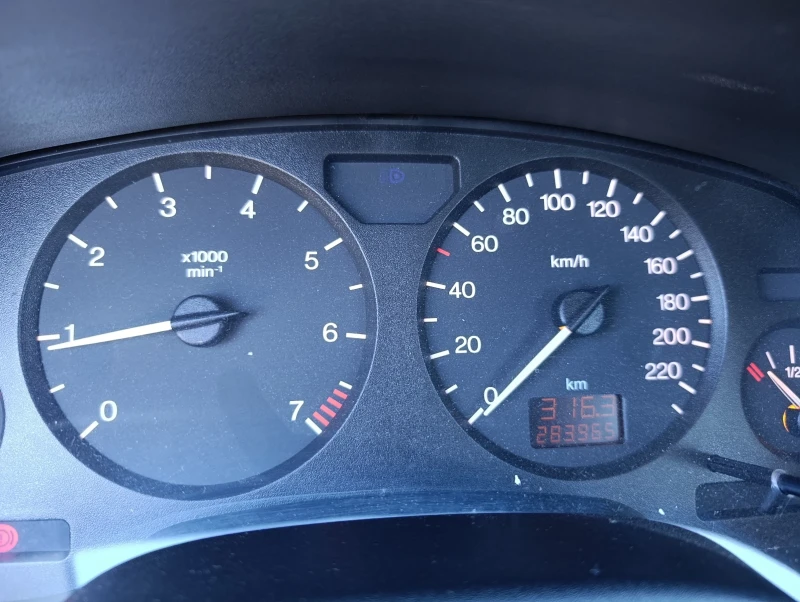 Opel Astra, снимка 12 - Автомобили и джипове - 53110399