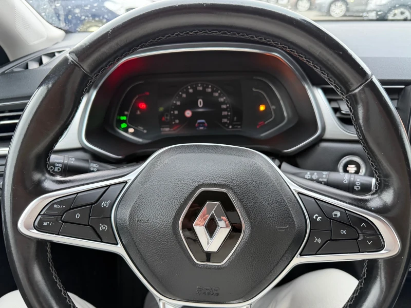Renault Captur 1.5 DCI 6-скорости, снимка 12 - Автомобили и джипове - 53156035