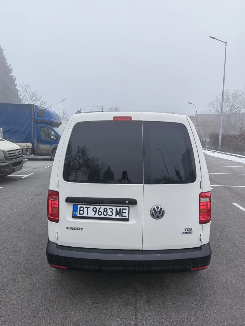 VW Caddy 2.0TDI, снимка 5 - Автомобили и джипове - 53224298