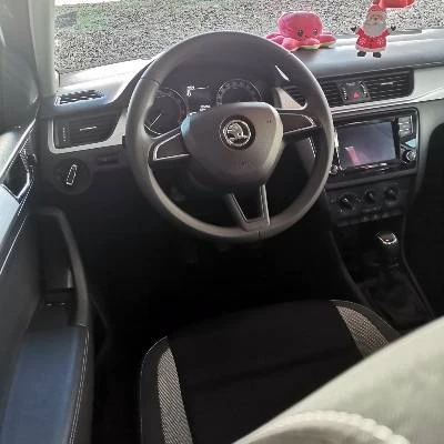 Skoda Rapid, снимка 9 - Автомобили и джипове - 48323404