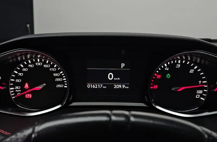 Peugeot 308 1.6 BlueHDI GT Line - изображение 8