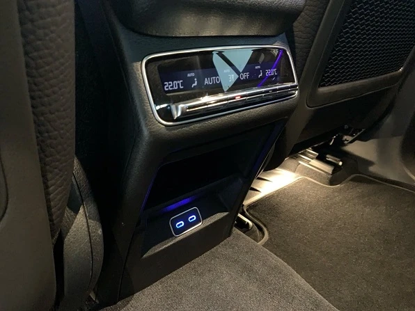 Mercedes-Benz GLE 450 d 4Matic Coupe = AMG Line = Premium Plus Гаранция, снимка 9 - Автомобили и джипове - 55823416