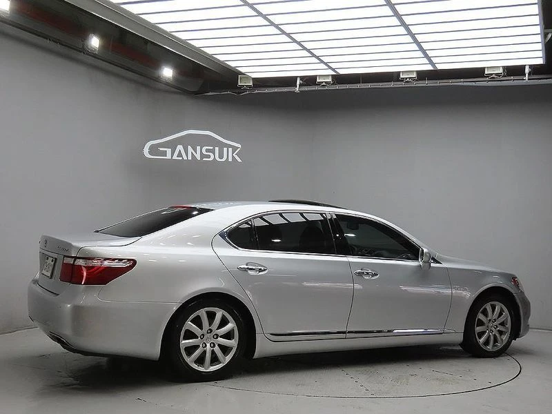 Lexus LS 4.6 1UR Automatic, снимка 4 - Автомобили и джипове - 55825513
