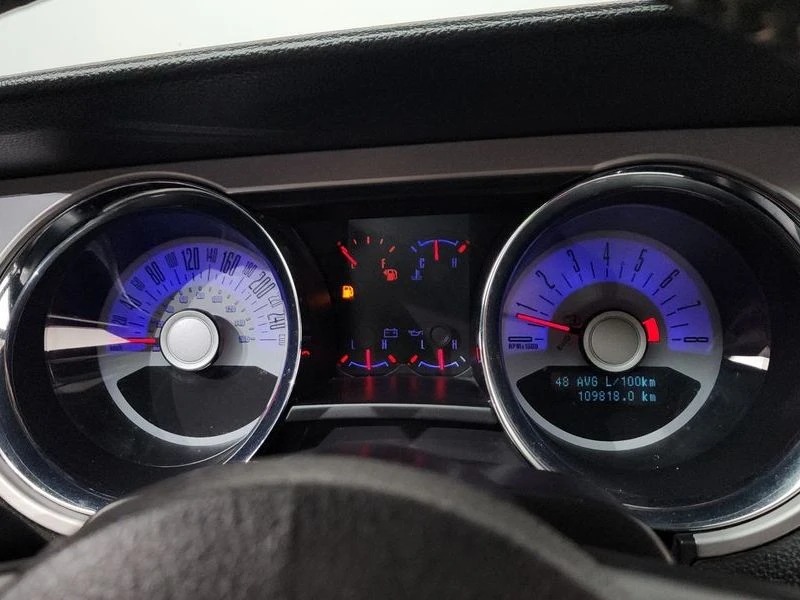 Ford Mustang 3.7 K Automatic, снимка 8 - Автомобили и джипове - 55977747