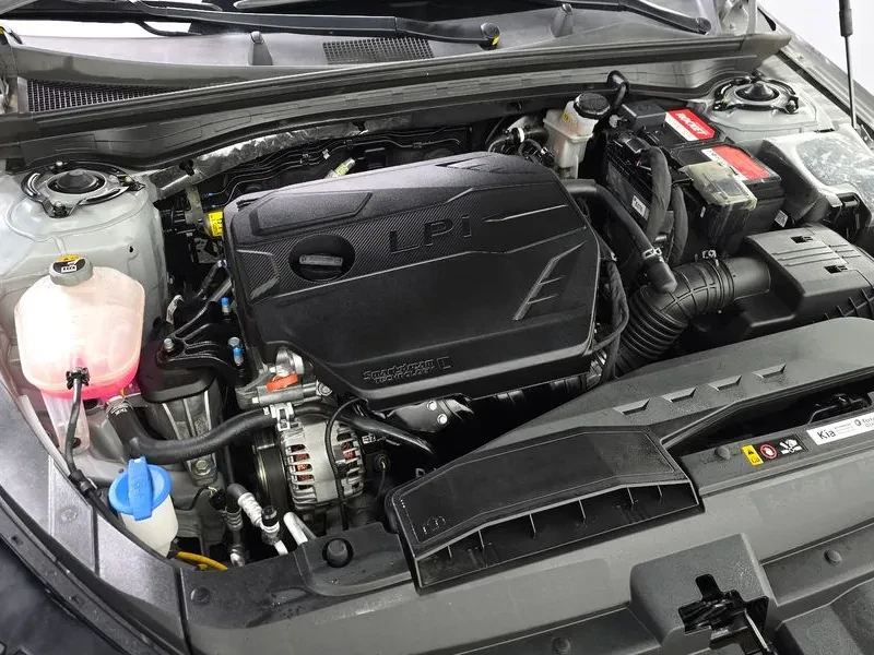 Kia K5 2.0 Lpi Trendy, снимка 6 - Автомобили и джипове - 56654299