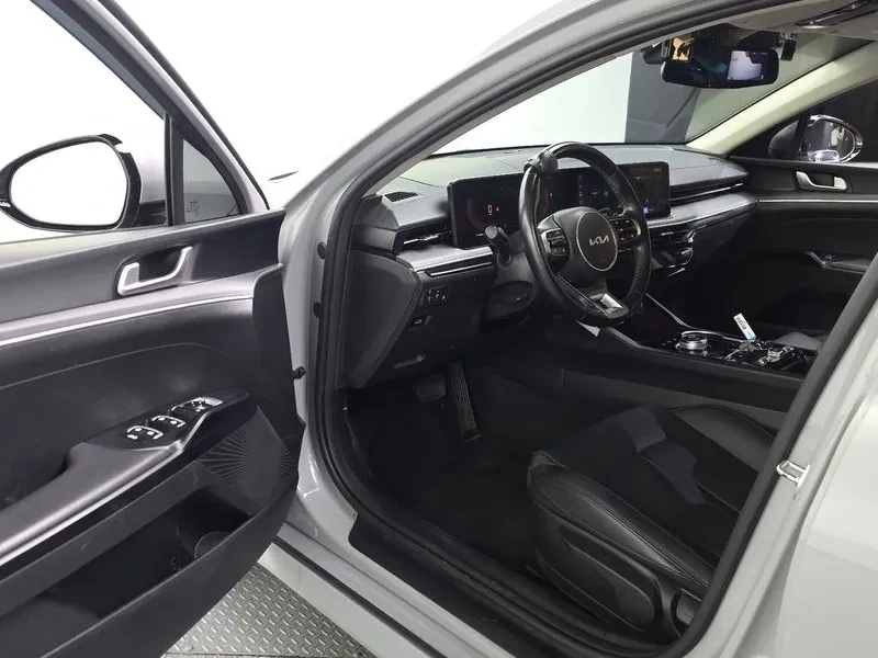 Kia K5 2.0 Lpi Trendy, снимка 10 - Автомобили и джипове - 56654299
