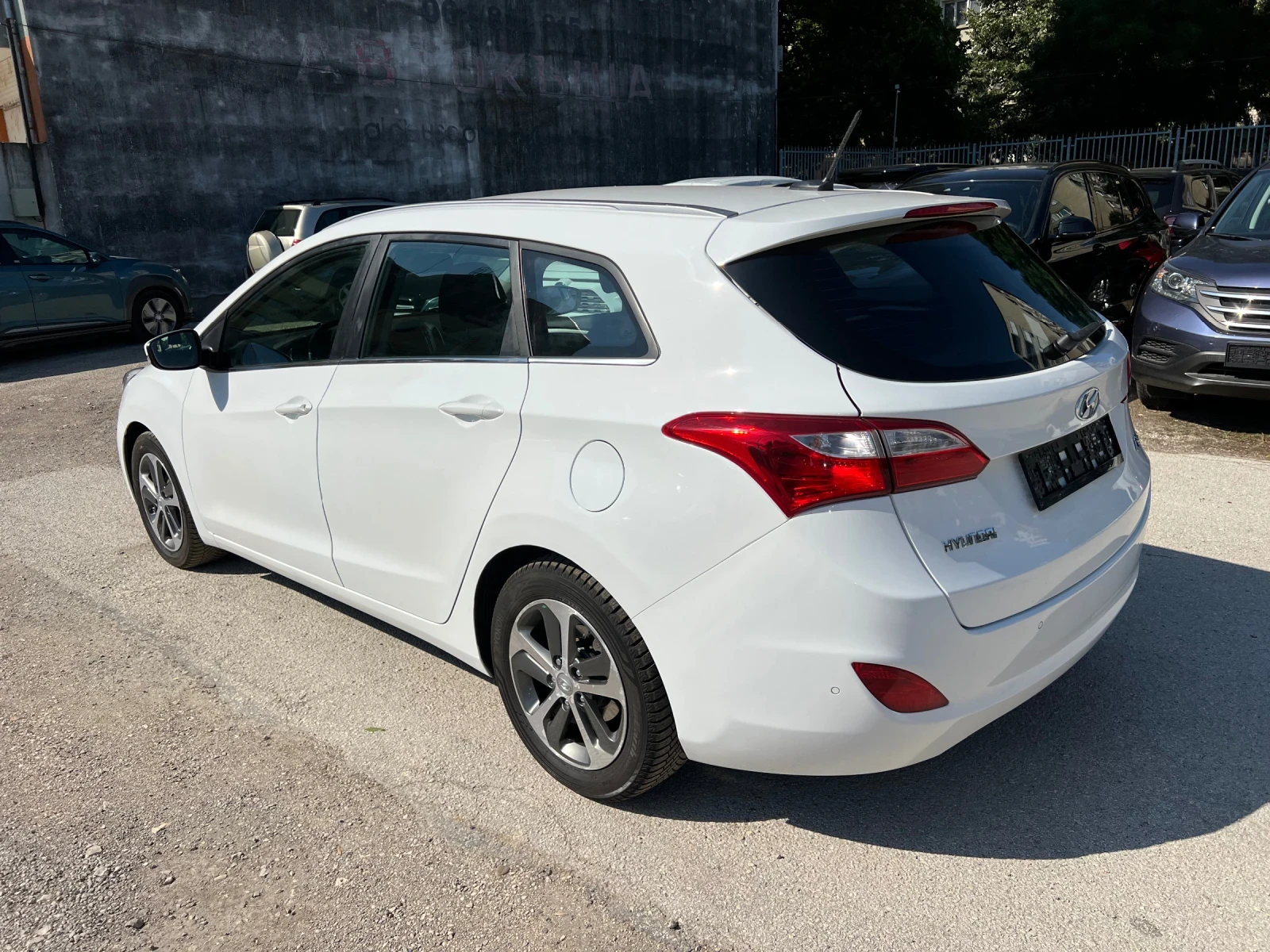 Hyundai I30 1, 6 D - изображение 5