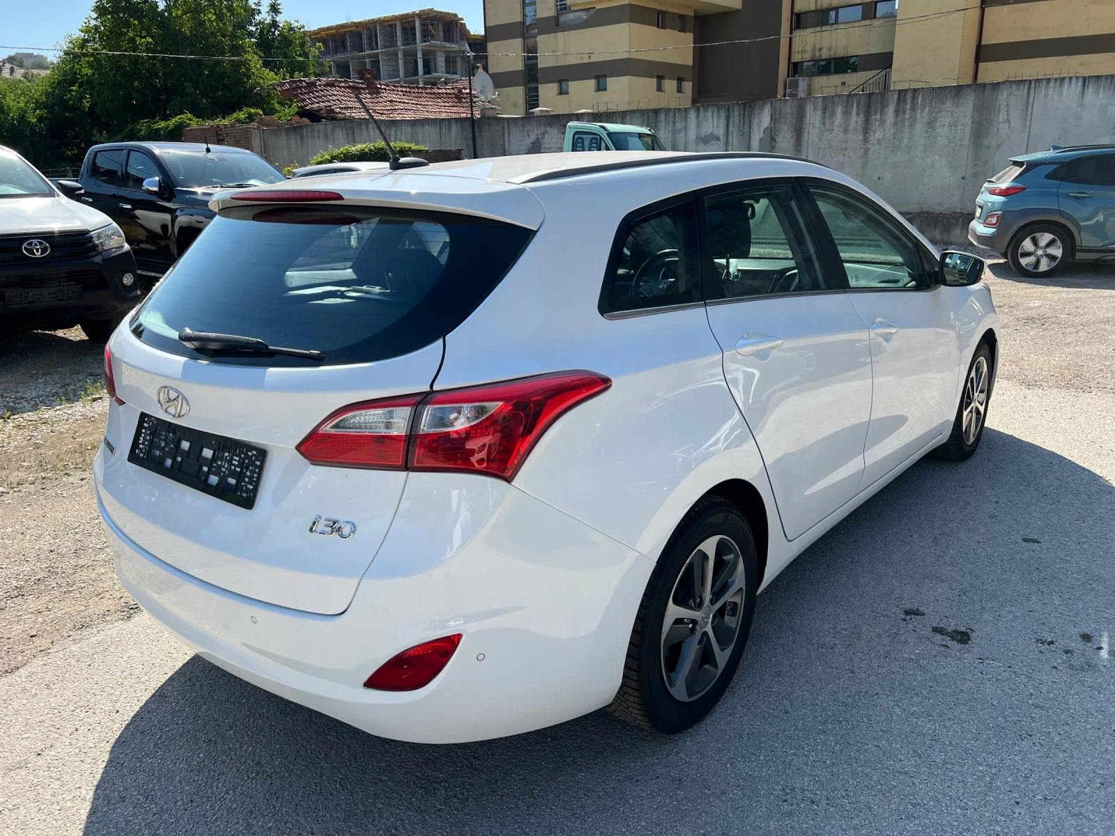 Hyundai I30 1, 6 D - изображение 3