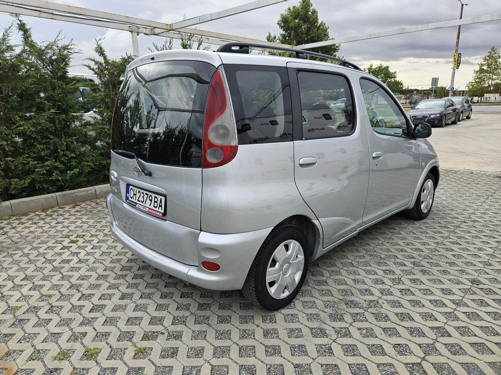 Toyota Yaris verso 1.3VVTI-87кс= АВТОМАТ= КЛИМАТИК - изображение 3