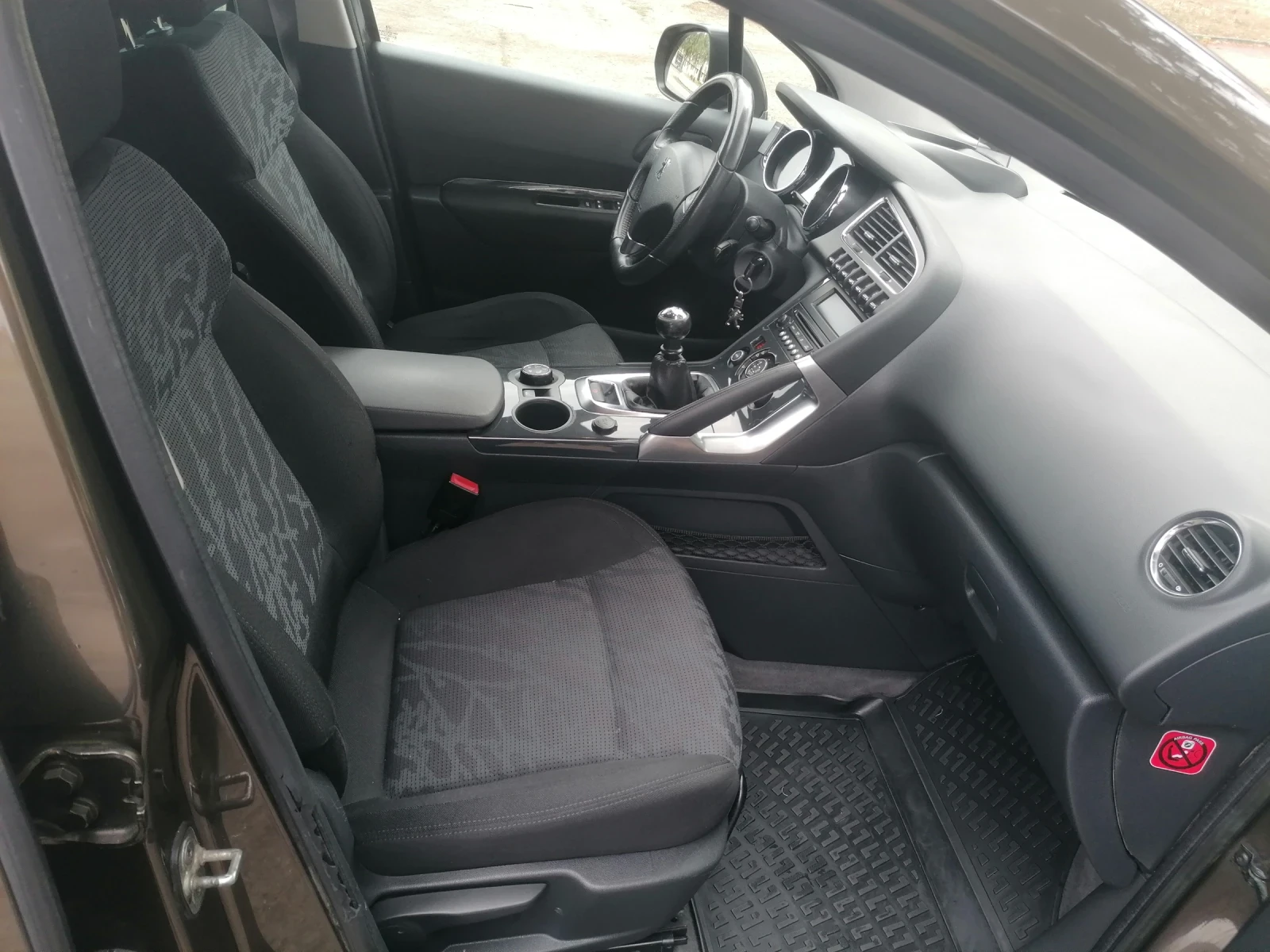 Peugeot 3008 HDI  - изображение 7