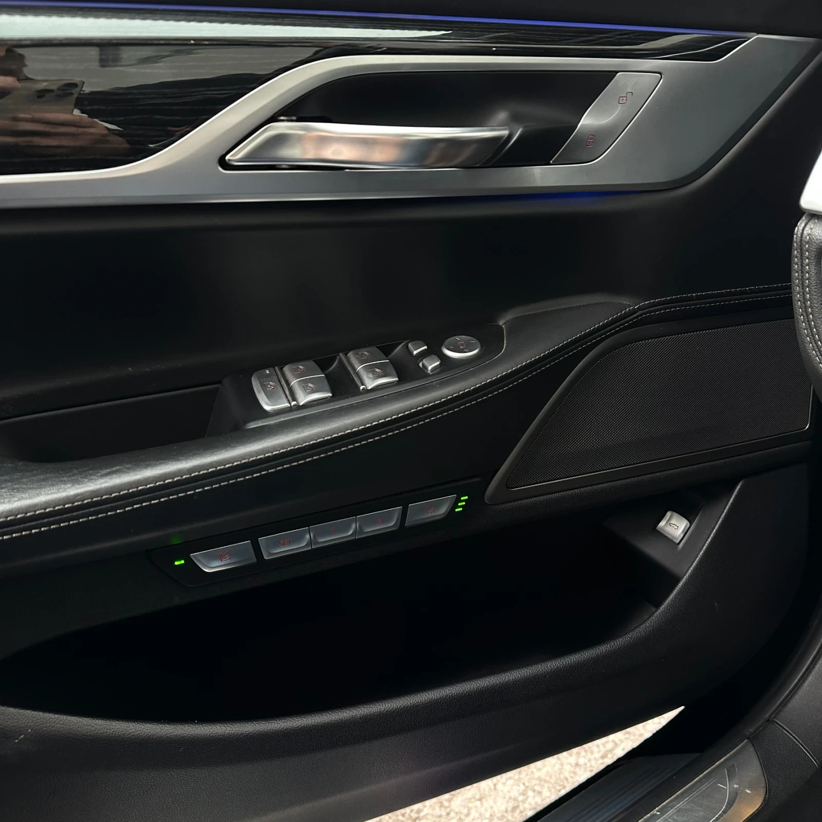 BMW 740 xDrive* *   * *  | Mobile.bg   12