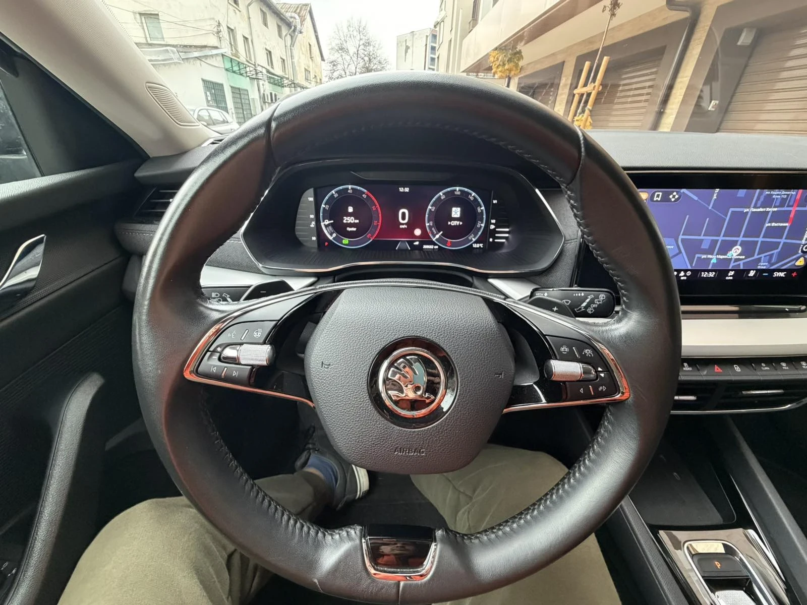 Skoda Octavia Style 2.0 diesel 150 к.с. DSG - изображение 8